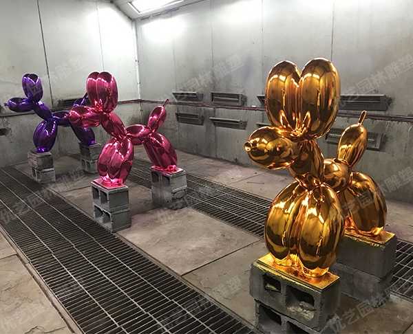 不銹鋼雕塑制作需要注意什么？